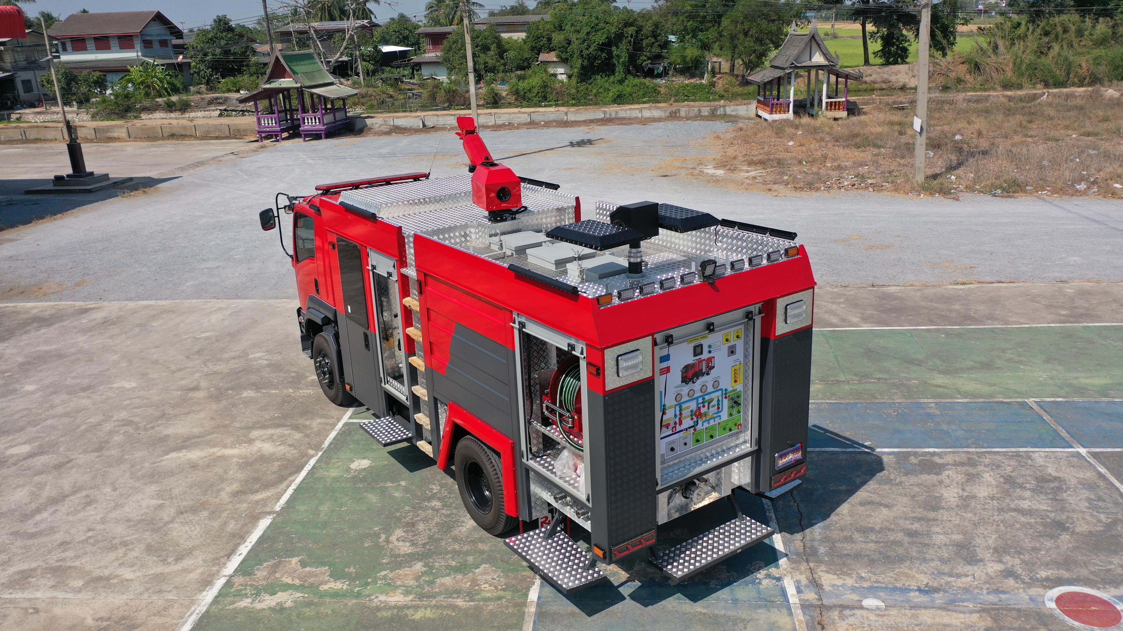 FT EX M (Fire Fighting Extra Medium Vehicle)